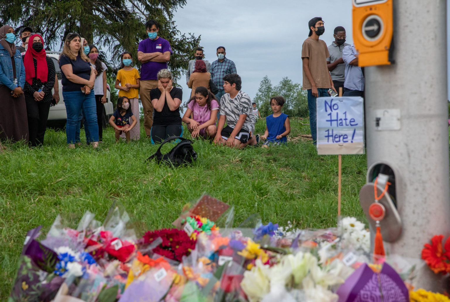 Canada Family Killed / Canada pays final homage to family killed in